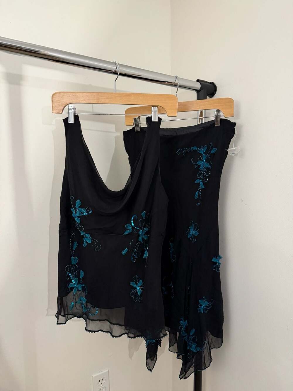 Mixit Y2K Black Silk Beaded Floral Tank Top & Skirt Set Size 10/14